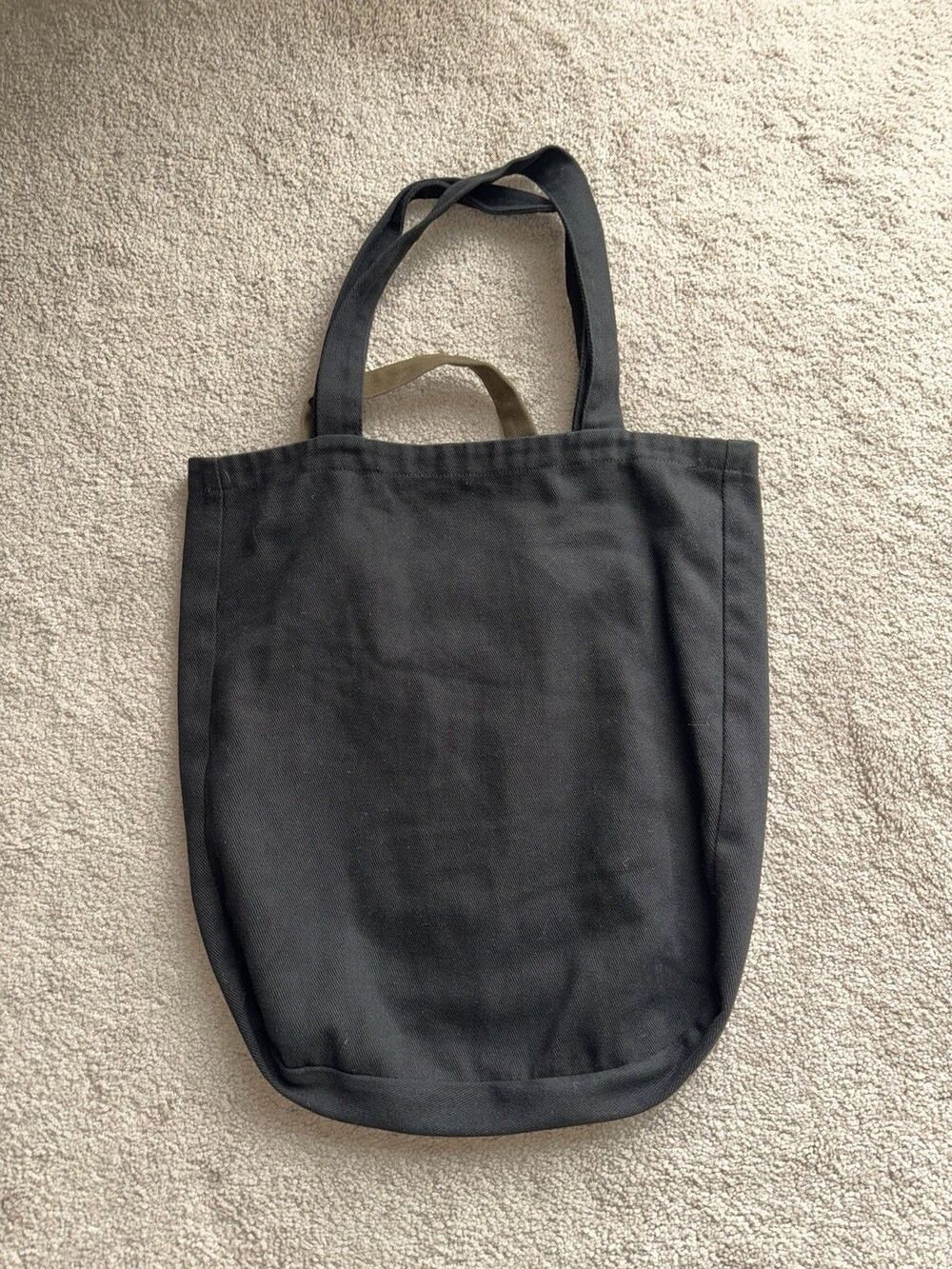 Fashion Brand Company Infinity Tote - Picture 3 of 3